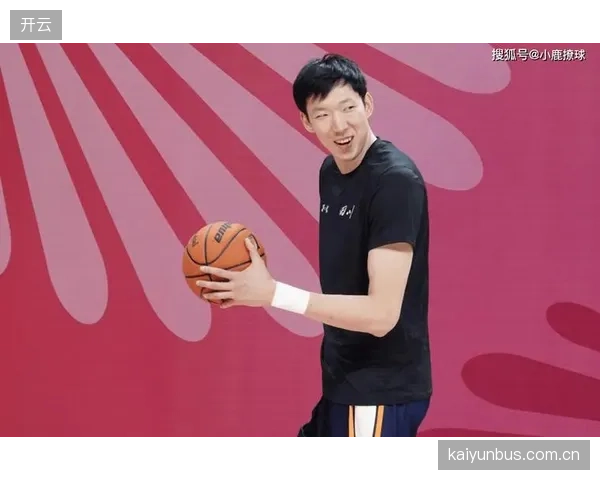 周琦虽受困于伤病，其场均篮板与护框表现仍是北京队内线防守核心。